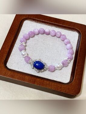 Natural Kunzite Cat Eye Bracelet with Lapis Lazuli Butterfly charm| Handmade 8mm